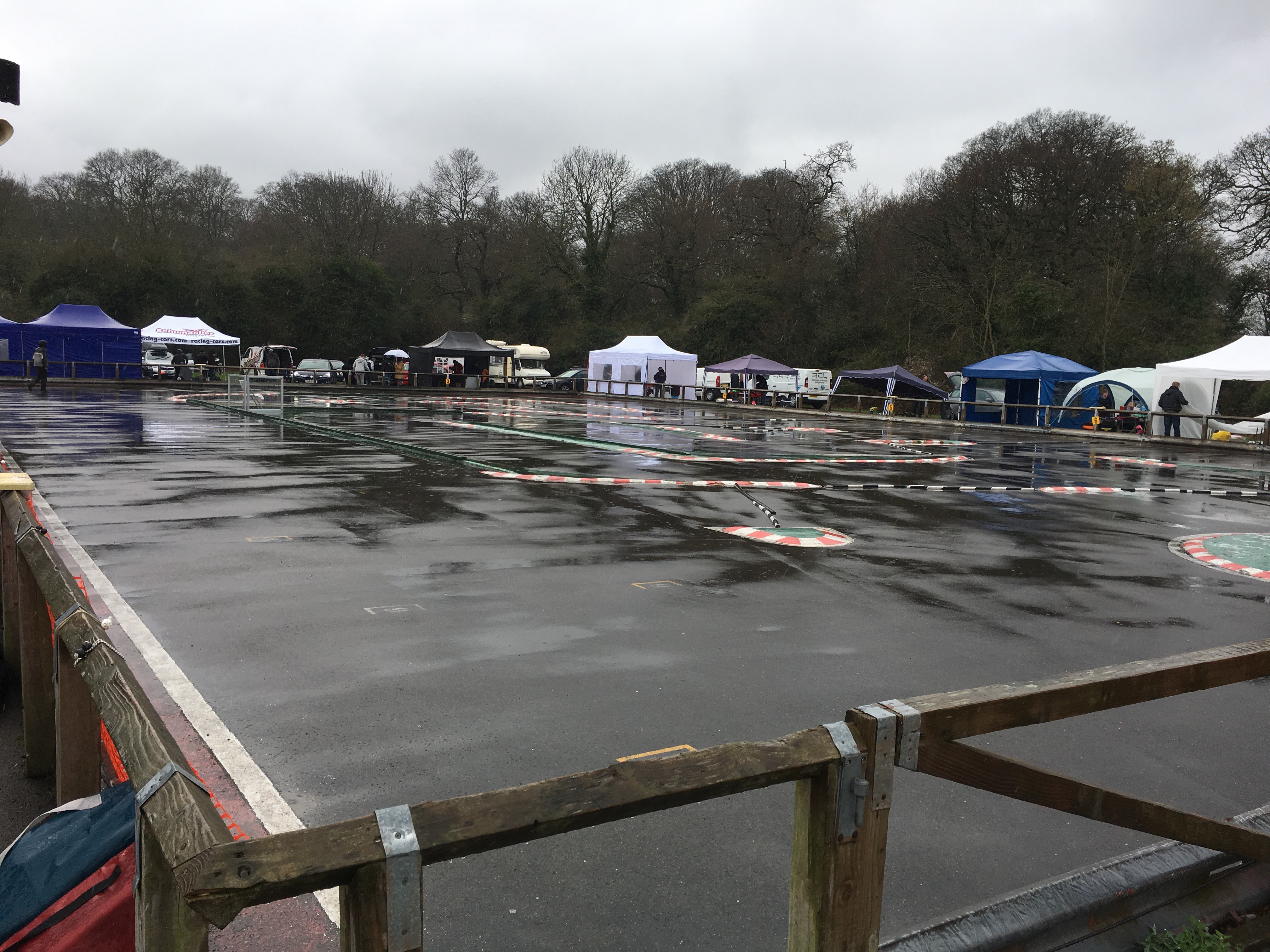 B.R.C.A. Clubman’s Round 1 at West London Racing Centre